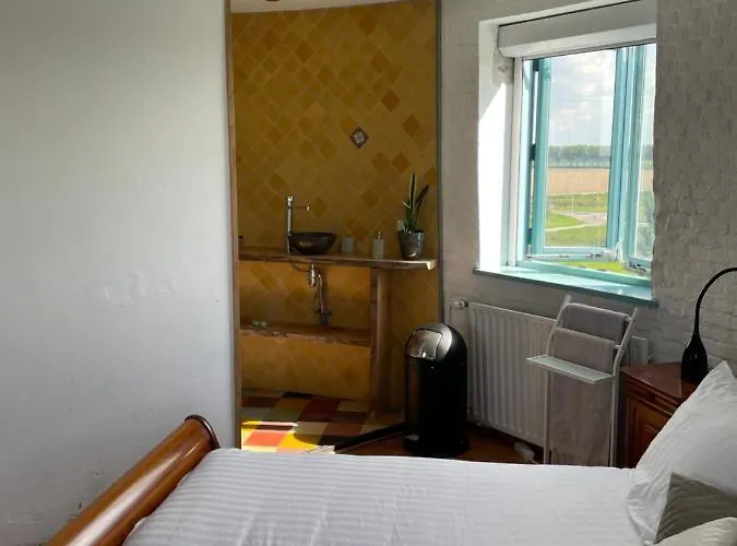 Torenkamer Op De Vijfde Verdieping De Watertoren شقة Strijen